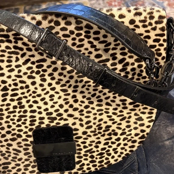 Leopard Print Crossbody Bag with Black Strap - Picture 12 of 15